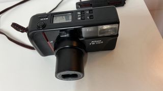 Cámara Nikon AF TW ZOOM 35-80mm Macro