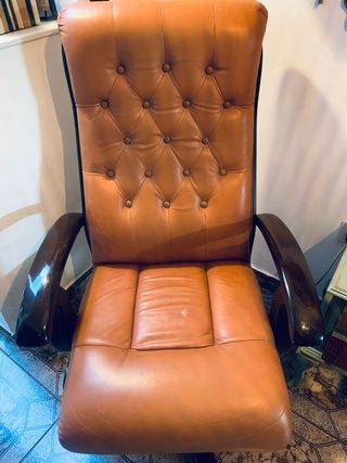 Sillón de cuero capitoné vintage / Chesterfield