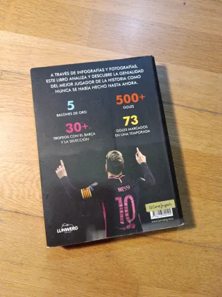 Messigráfica: Historia ilustrada del mejor futb...