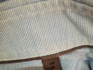 Camisa azul de rayas