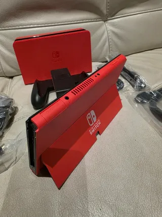 CONSOLA NINTENDO SWITCH OLED NUEVA, LEER