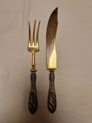 Antiguos cubiertos de trinchar carne o pescado