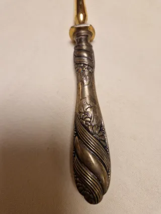 Antiguos cubiertos de trinchar carne o pescado