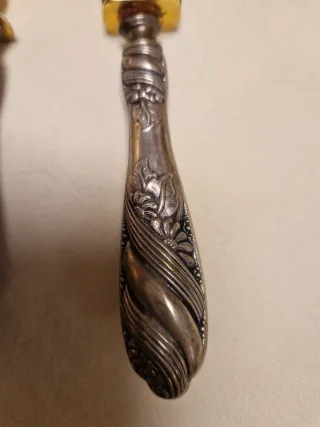 Antiguos cubiertos de trinchar carne o pescado