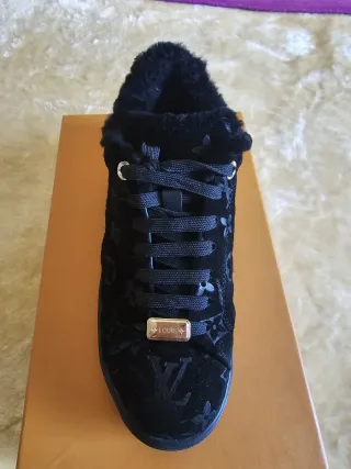 Zapatillas Louis Vuitton N38 Forradas Negro