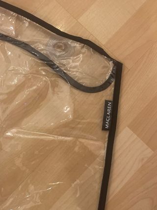 Protector de plástico para cochecito Maclaren