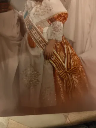 Traje de Fallera Naranja y Dorado Talla 8 - 10 año