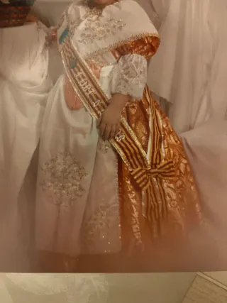 Traje de Fallera Naranja y Dorado Talla 8 - 10 año