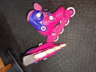 Patines en línea rosas y morados
