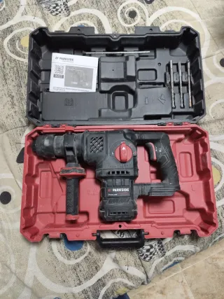 Taladro Percutor Parkside con Maletín