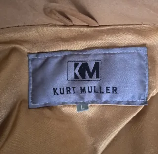 Chaqueta de piel estilo motorista