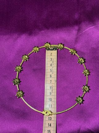 Aureola estrellas dorada virgen