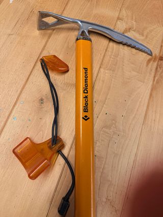 Piolet Black Diamond Raven Ultra 50 cm.
