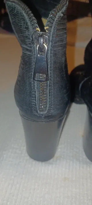 Stivaletti neri donna