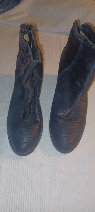 Stivaletti neri donna