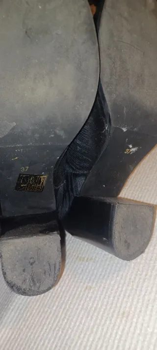 Stivaletti neri donna