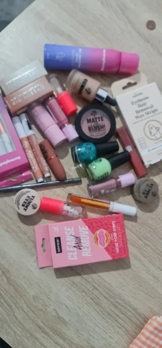 Lote de Maquillaje Variado