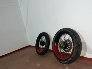 Ruedas Supermotard derbi senda