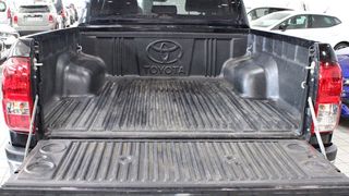 Toyota Hilux 2.8 D-4D (204) C. Doble VXL A/T 2023