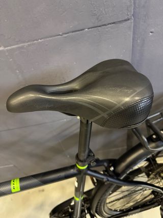 Bicicleta Trekking Rixe Negra