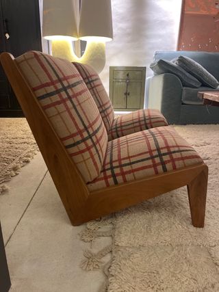 Butaca de tela y madera