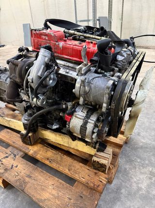 Motor Isuzu 4JB1 2.8 TD con caja de cambios