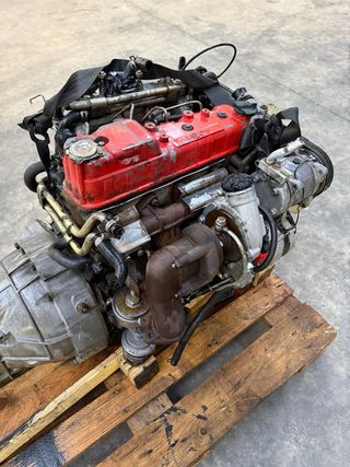 Motor Isuzu 4JB1 2.8 TD con caja de cambios