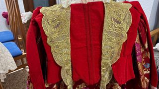 Traje de Fallera con 2 corpiños y zapatos