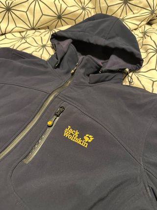 Chaqueta Jack Wolfskin con capucha azul