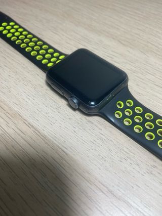 Apple Watch Series 3 Negro y Verde