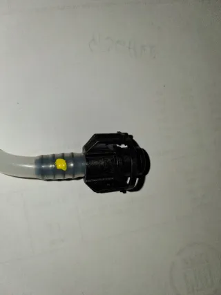 Tubería combustible Mercedes