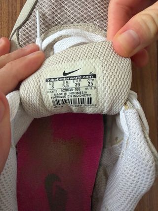 Zapatillas Nike Mujer Beige y Rosa