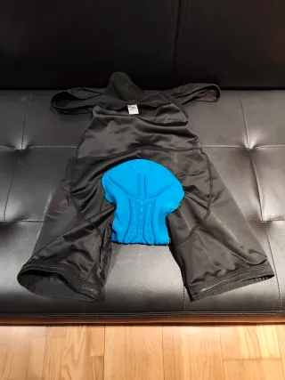 Conjunto maillot y culote ciclismo