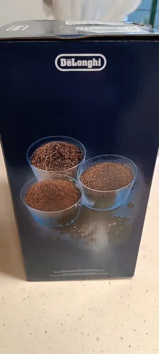 Molinillo de café Delonghi KG200