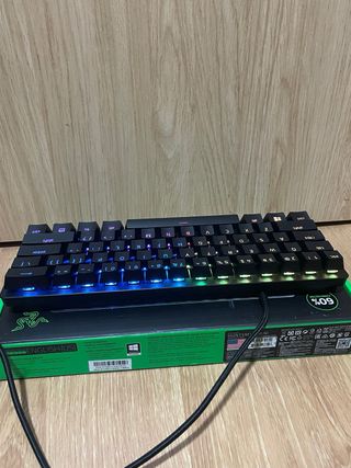 *COMO NUEVO* Razer Huntsman Mini