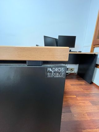 Mesa de oficina L con ala