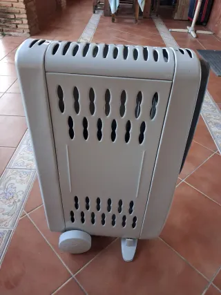 Radiador Aceite Bajo Consumo con Humidificador