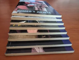 Pack 8 libros bilingües Español-Inglés