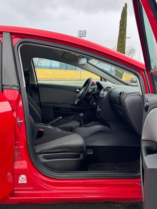 SEAT LEÓN 1.6 Reference 102Cv