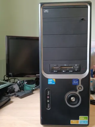 PC Sobremesa powered by ASUS