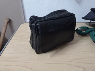 Neceser antiguo de cuero negro