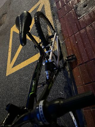 Bicicleta de montaña 240 ( precio negociable)