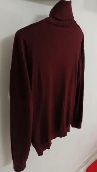 Maglioncino dolcevita bordeaux