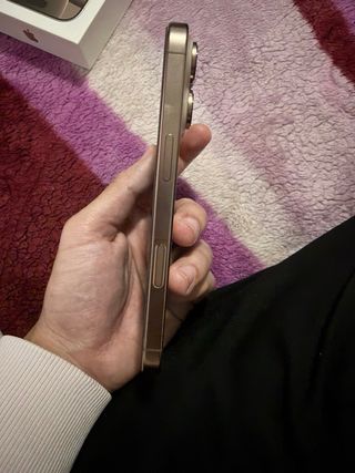 iPhone 16 Pro 256GB Dorado