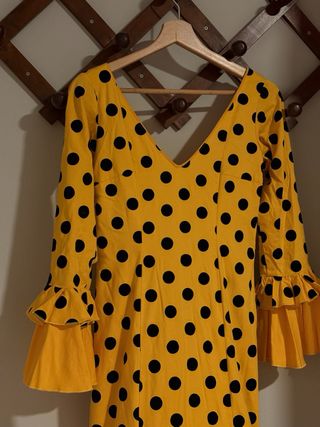 Traje Flamenca Amarillo Lunares Negros