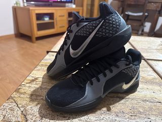 Nike Sabrina 2 Mirrored Mujer Negro/Plata