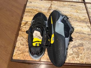 Nike Sabrina 2 Mirrored Mujer Negro/Plata