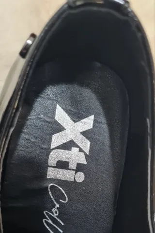 Zapatos de cordones negros