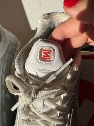 Nike Shox R4 Blanco y Plata