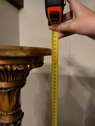 Colonnina decorativa dorata